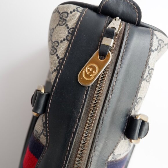 Authentic Preowned Vintage Gucci Navy Boston Bag - Picture 4 of 16